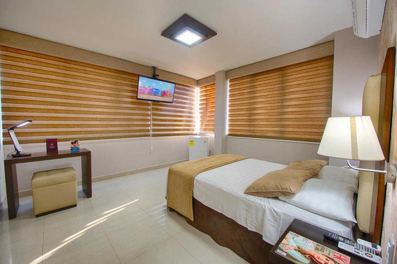 Hotel Veuxor Machala Dış mekan fotoğraf